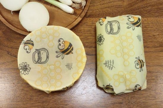Pure & Sustainable Company® Beeswax Wraps – 3 Pack Reusable Food Storage (8x8, 11x11, 14x14) – Eco Friendly Plastic Wrap Alternative – Washable, Zero Waste – Bee Pattern