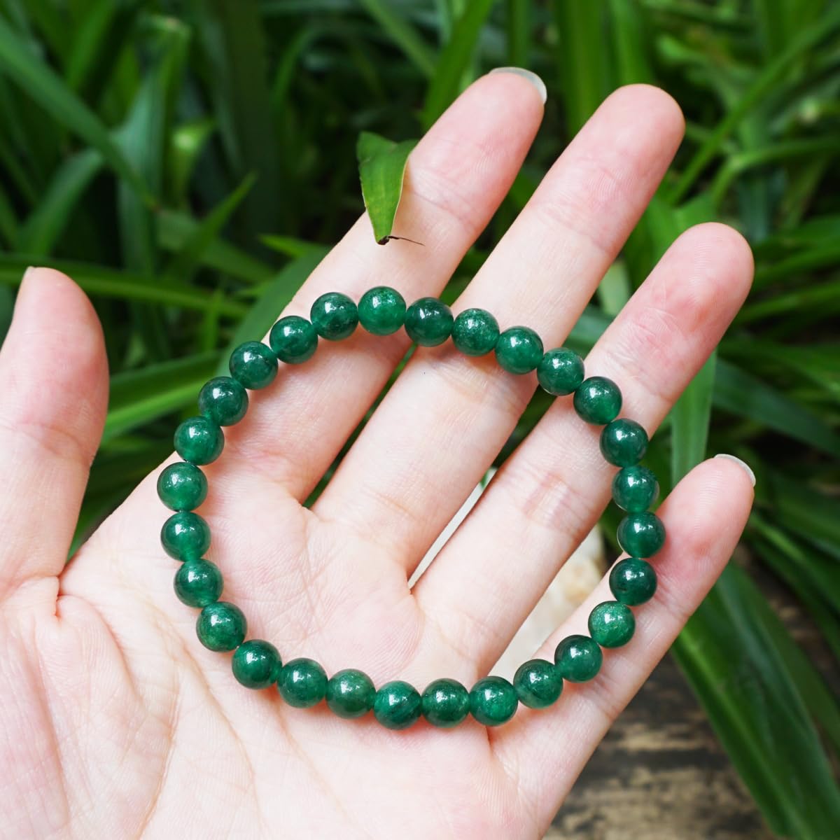 6MM Emerald Bracelet for Unisex | Fits for about 6-6.5'' Wrist | Birthstone of May | Heart Chakra Green Crysta| Spritual Healing Valentines Gift for Friends and Familys on any Festival