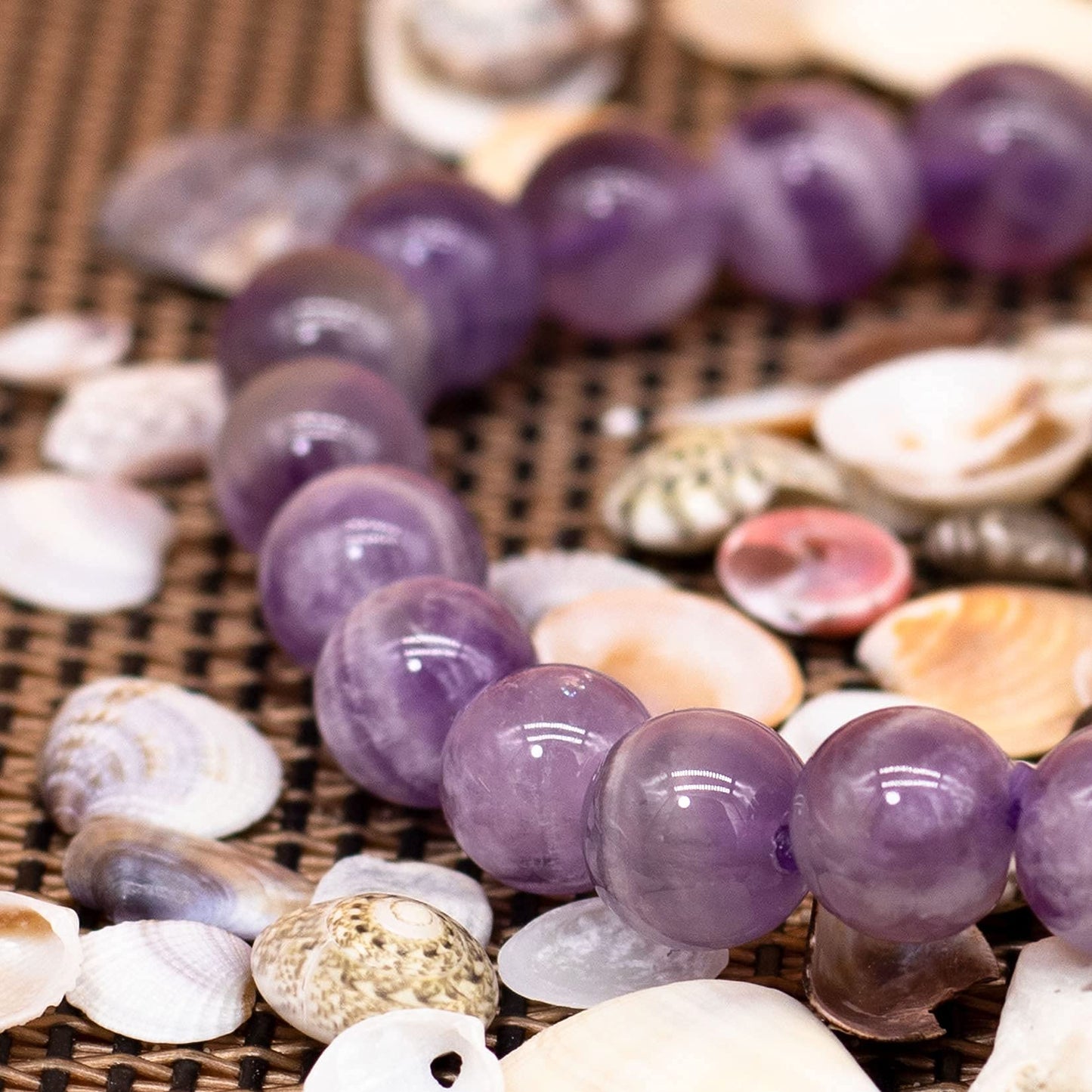 DAZCOLO 8mm Natural Gemstone Stretch Bracelet, Handmade Unisex Crystal Bracelets for Meditation, Yoga, Spiritual Healing & Positive Energy (Dog Teeth Amethyst)