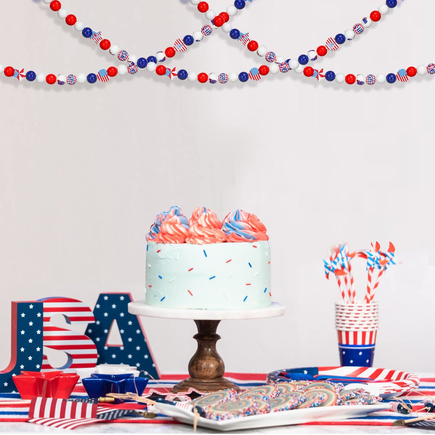 Buryeah 200 Pcs 4th of July Wood Beads Red White and Blue Patriotic Wooden Beads Memorial Day 250th Anniversary Flag Charms for Independence Day DIY Jewelry Garland Necklaces Decor