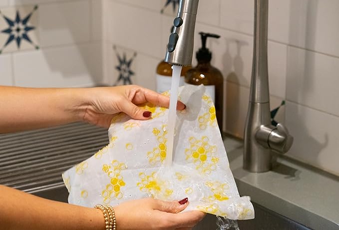 Pure & Sustainable Company® Beeswax Wraps – Pattern 3-Pack | Reusable Food Storage (8x8, 11x11, 14x14) – Eco-Friendly Plastic Wrap Alternative Beeswax Wraps for Food Storage (Honeycomb Print)