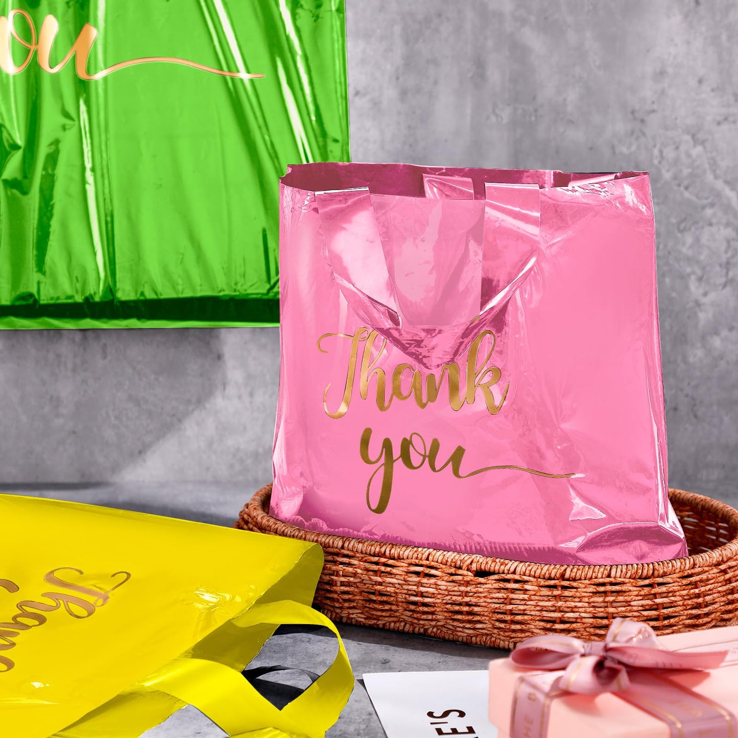 Teling 200 Pcs Thanks Bags with Handle Bulk Thank You Merchandise Bags 3 Size Plastic Packet Retail Shopping Package for Boutique 9 x 12'', 12 x 15'', 15 x 18'' (Pink, Green, Yellow)