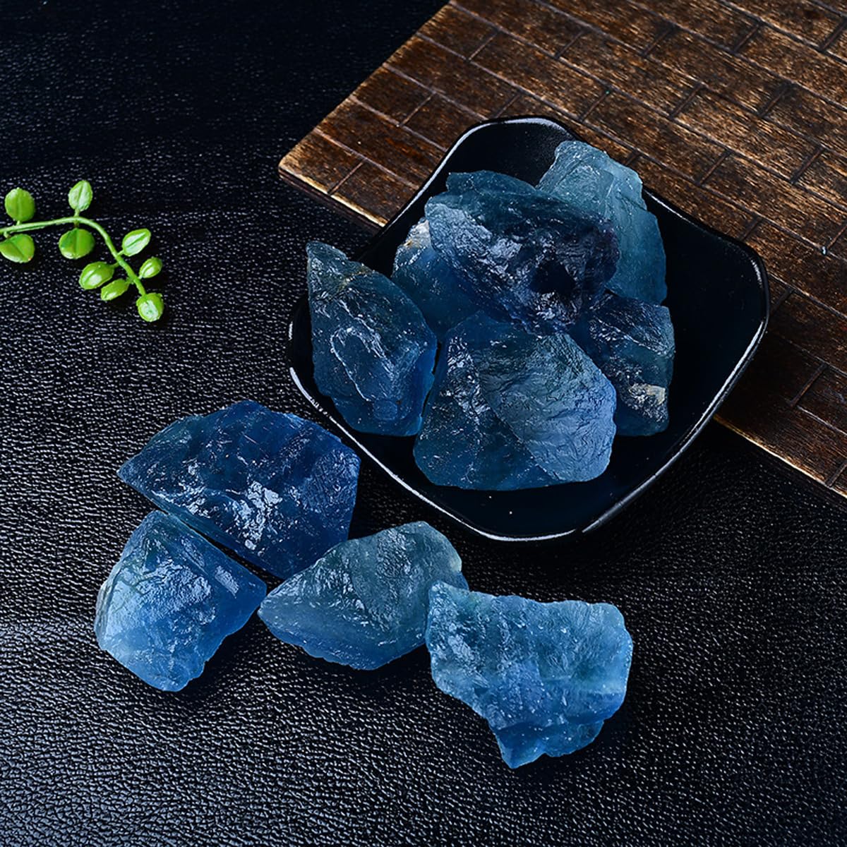 Erliway 1.25-2" Blue Fluorite Raw Crystals, Natural Rough Blue Fluorite Stone, Healing Raw Stones for Fountain Rock, Home Decor Meditation Energy Balancing Wire Wrapping Wicca & Reiki