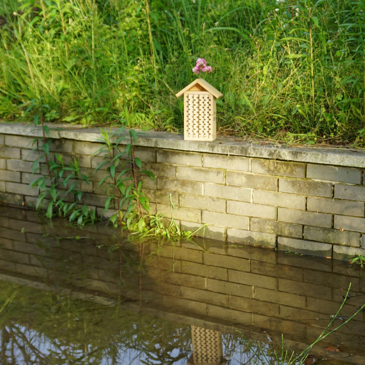Mason Bee House,JZDF Bug Hotel,Bug Hotel,Carpenter Bee House for The Garden,Leaf Cutter Bees House