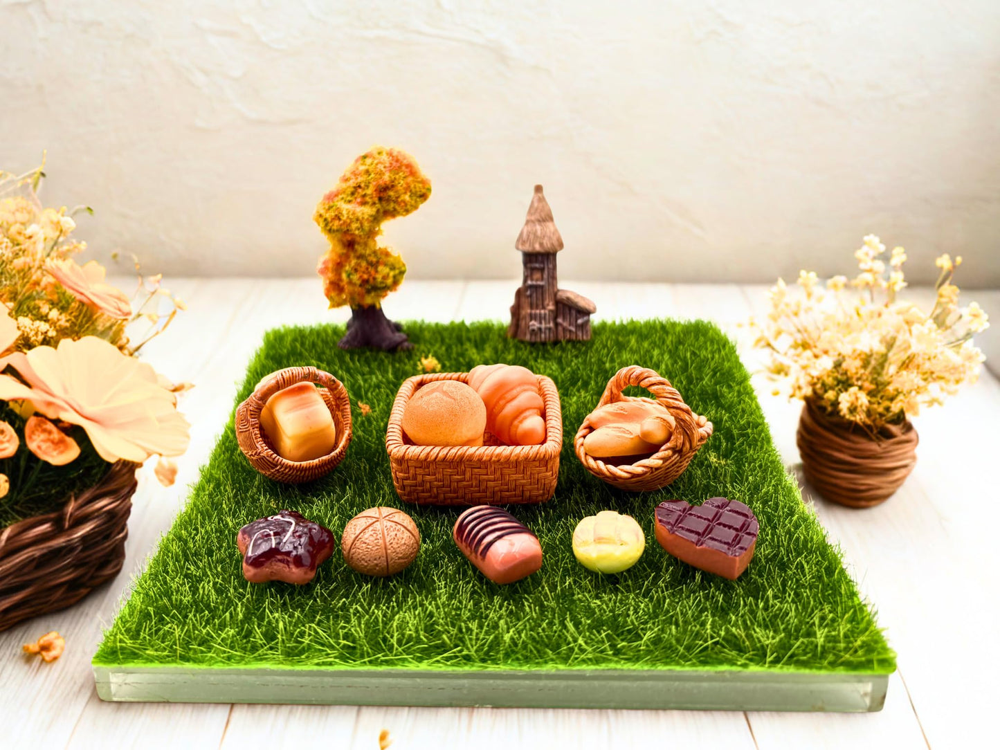 Miniature Fall Picnic Diorama Kit โ 16 PCS Resin Food, Tree, House & Basket Accessories โ DIY Autumn Scene for Terrarium, Fairy Garden & Crafts โ Includes 6"x6" Grass Mat