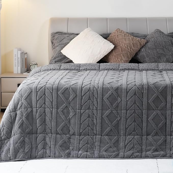 Cottonblue Jacquard Sherpa Weighted Blanket 15lbs for Twin/Full Bed - Ultra Soft, Cozy Comfort Blanket for Relaxation and Sleep, Heavy Bed Blankets with Cemaric Beads, 48x72 Inches, Grey