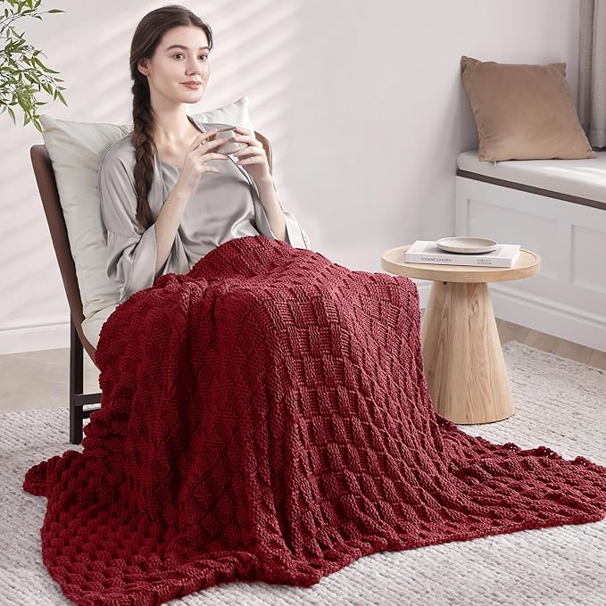 Knitted Weighted Blanket for Adults, 70' x 90'' 20lbs, Breathable Chunky Knit Blanket, Cooling for Hot Sleepers, Christmas Home Decor (Red)