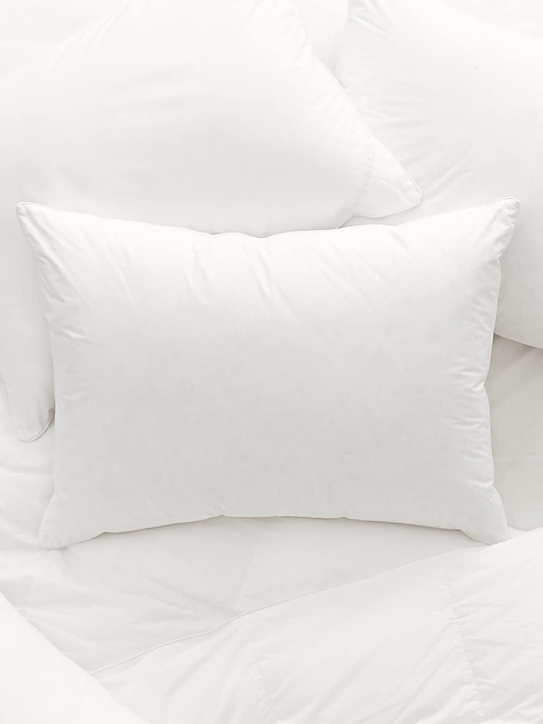 BOLL & BRANCH Down Alternative Pillow - Medium, King - Cooling Shell - Hypoallergenic Primaloft Luxury Down Alternative Fill - Superior Support