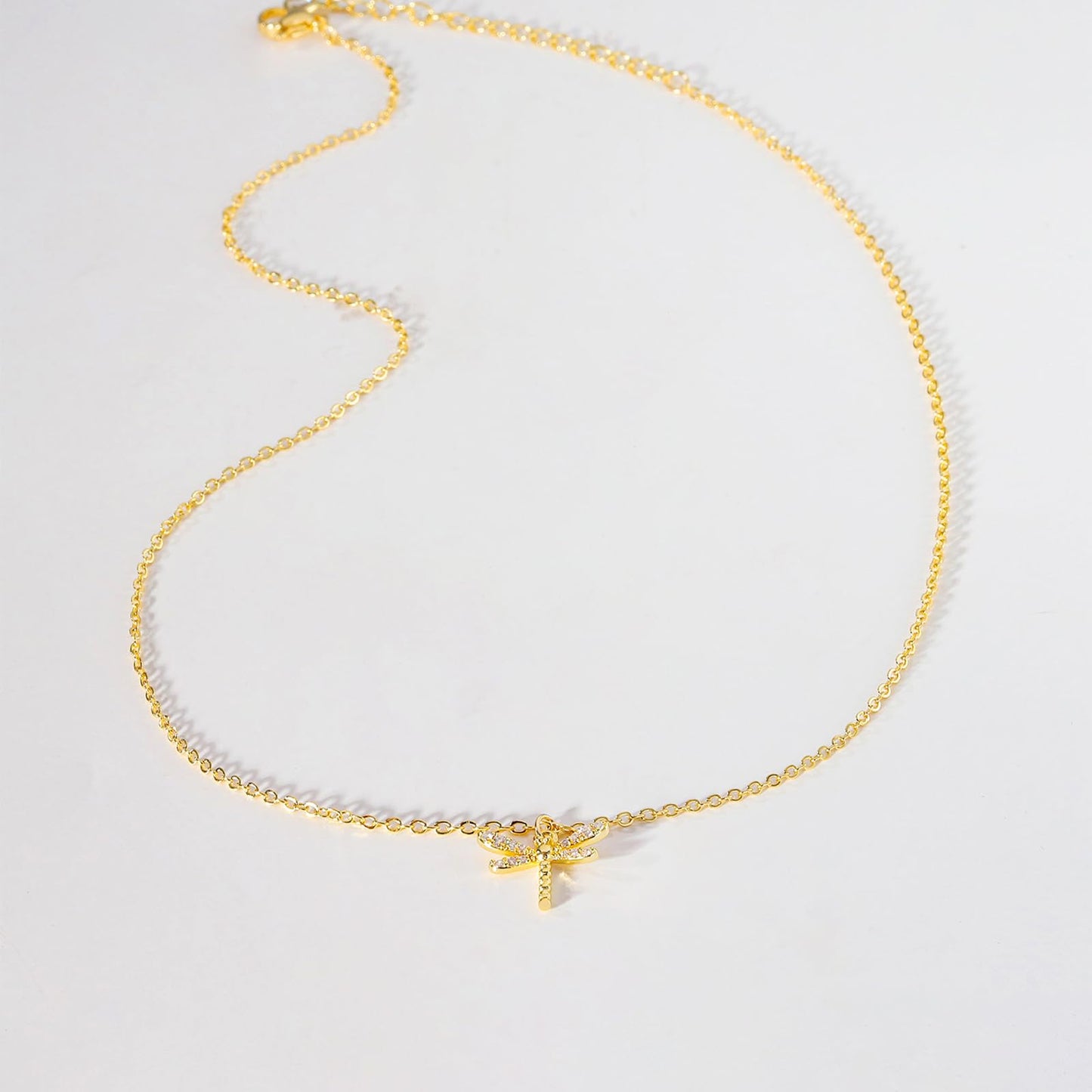 GUOKE Dragonfly Necklaces for Women - 14K Gold Plated Gold Dragonfly Necklace Simple Dainty Jewelry for Women