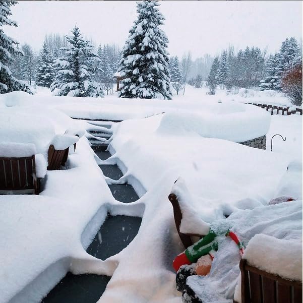 HeatTrak Heated Snow Melting Mat with Power Unit - Heated Outdoor Mats for Walkways - Electric Snow Melting Mats for Decks and Sidewalks - No-Slip Snow and Ice Melt Heated Sidewalk Mat (20” x 30")