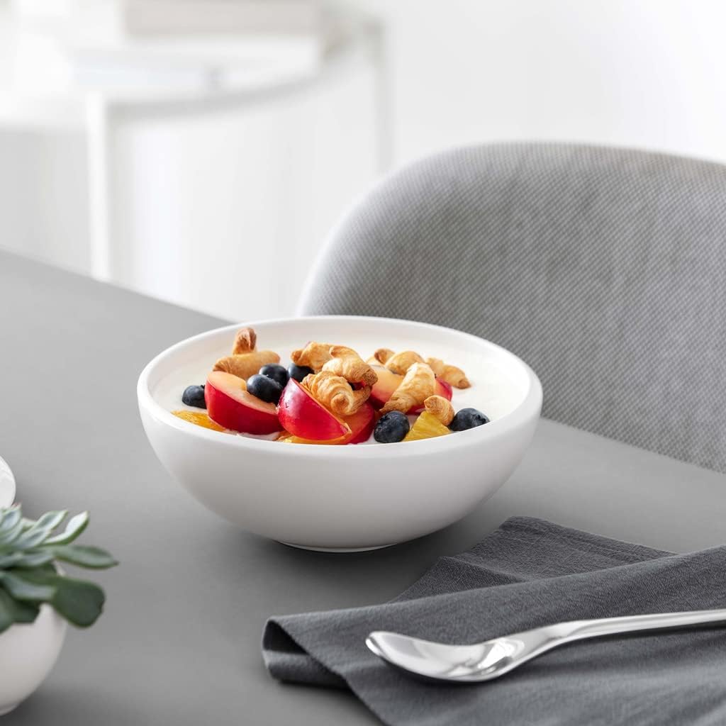 Villeroy & Boch NewMoon Modern Bowl for Cereals, Soups, Salad or Desserts Made of Premium Porcelain, Dishwasher Safe, White, 17 oz