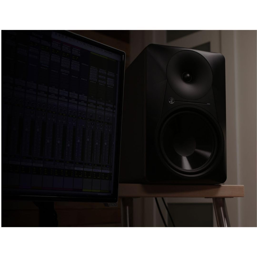 Mackie Mr824 -Channel Studio Monitor