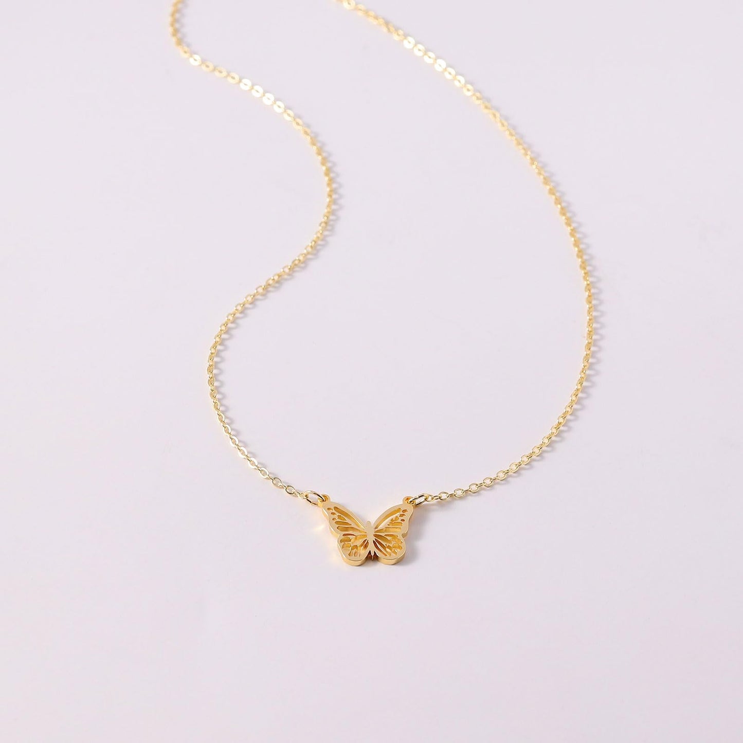GUOKE Butterfly Necklaces for Women - Gold Butterfly Necklace 14K Gold Plated Dainty Butterfly Gold Necklace Jewelry for Women
