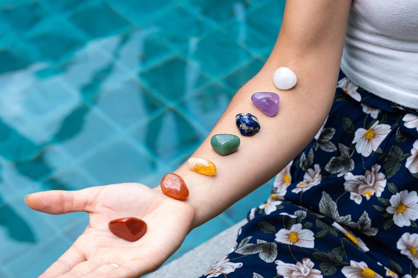 Crystals and Healing Stones Premium Kit Wooden Box - Chakra Stones Healing Crystals Set, Rose Quartz, Amethyst Cluster, Quartz Points, Chakra Pendulum (A Essential Chakra Collection)