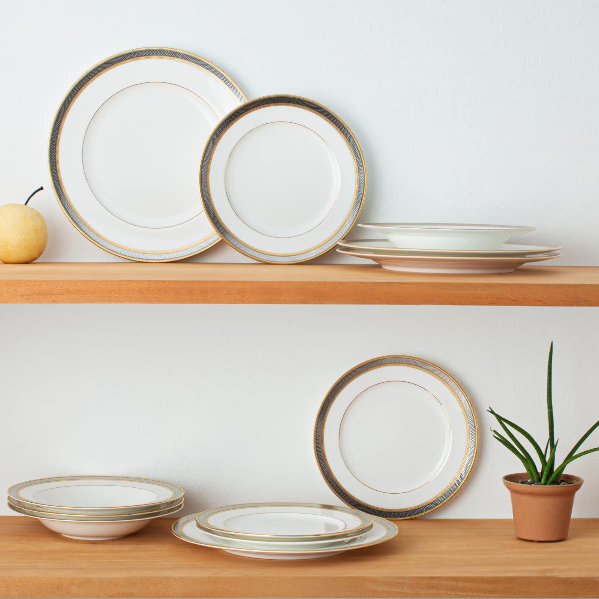 Noritake Brilliance 12-Piece Dinnerware Set, Service for 4