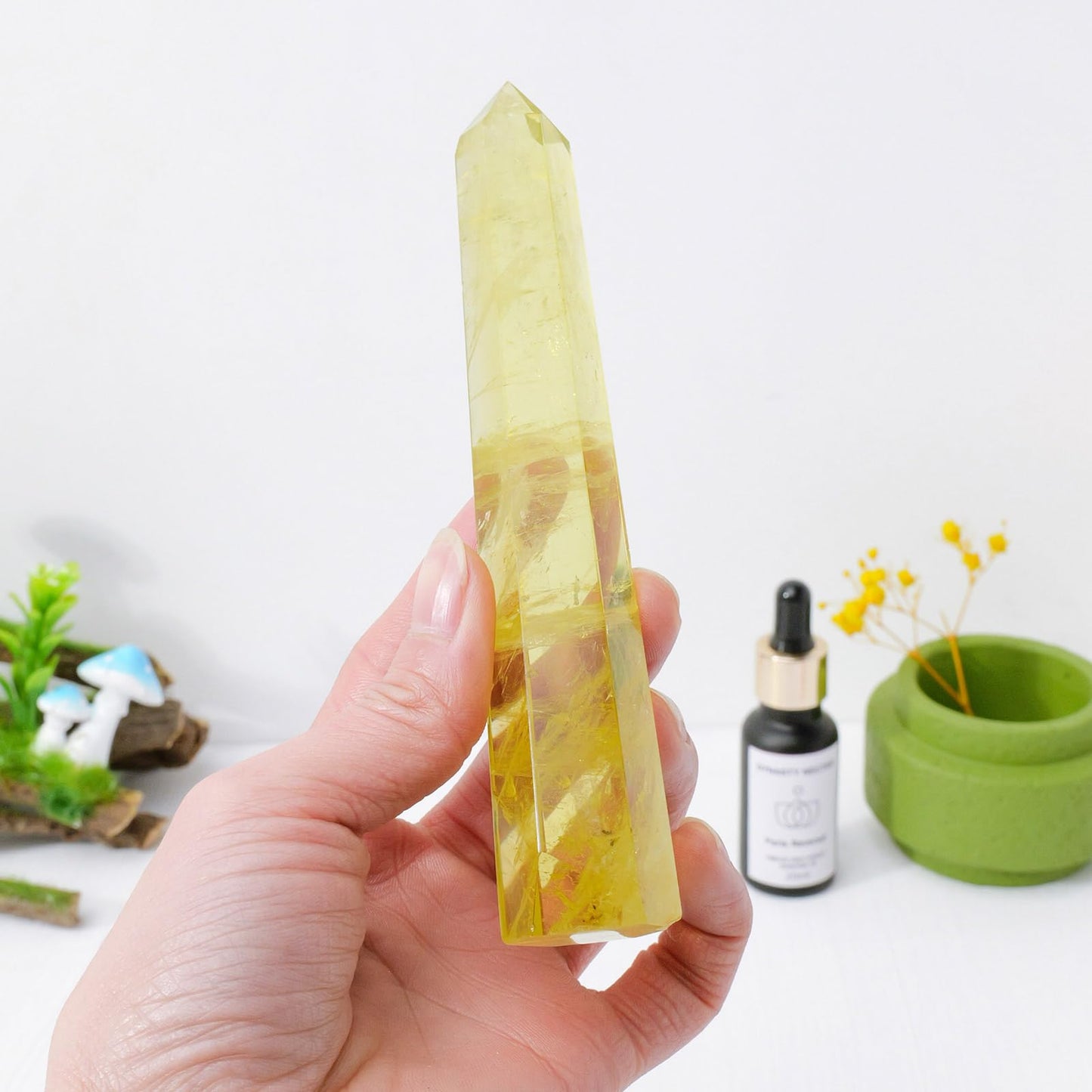 Apengshi 1PCS Natural Crystal Citrine Tower 5.9"-6.3" (15-16cm) 6 Faceted Single Point Prism Healing Crystal Wand for Meditation Reiki Chakra Therapy