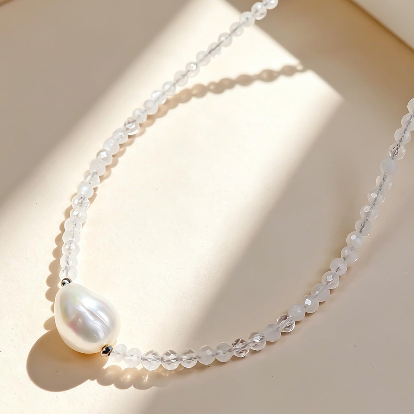 GEMTAL Single Pearl Choker Pendant Necklaces for Women, Natural Gemstone Womens Moonstone Crystal Choker Necklace, Dainty Round Freshwater Pearl Handmade Jewelry Gift Women Birthday Bridesmaids Anniversary(Moonstone, 18")