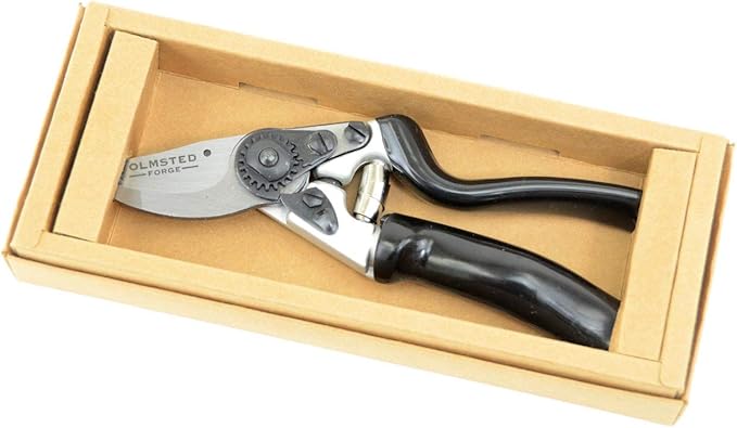 Hand Bypass Pruner with Rotating Handle