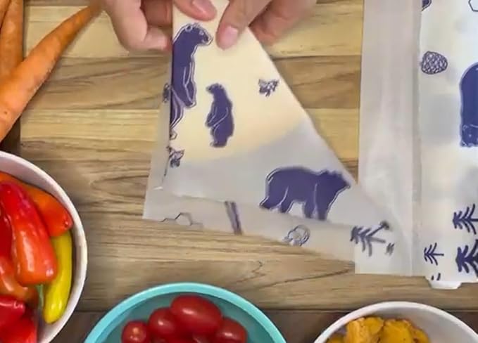 PURE & SUSTAINABLE COMPANY Beeswax Wraps for Food Storage-Pack of 3 Reusable with Organic Cotton - Preserve Fruits, Vegetables, Sandwiches, Snacks, Leftovers. Size S,M,L. Bears Print