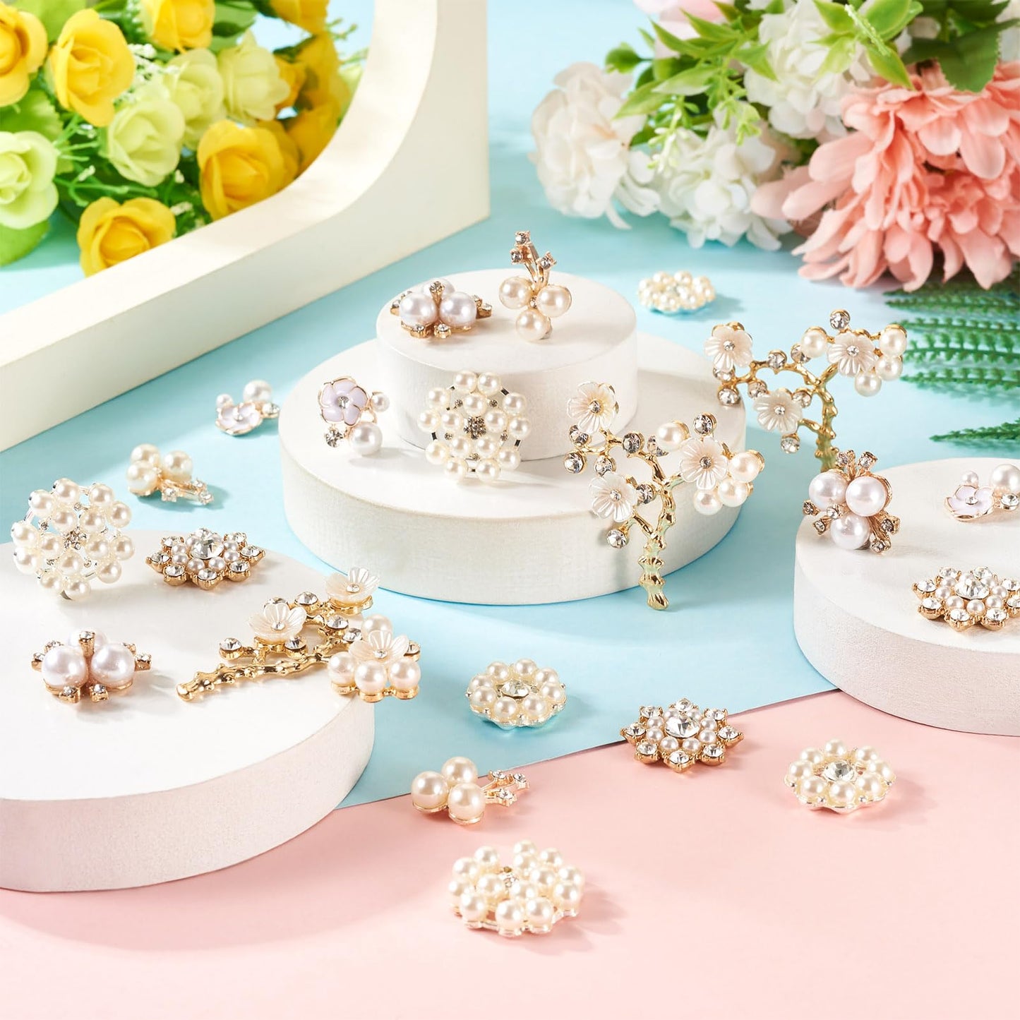 Craftdady 21 PCS Faux Pearl Rhinestone Flower Buttons Pearl Rhinestone Buttons Alloy Floral Embellishments Brooch for Crafts Jewelry Making DIY Wedding Decorations Clothes Bags Shoes Supplies