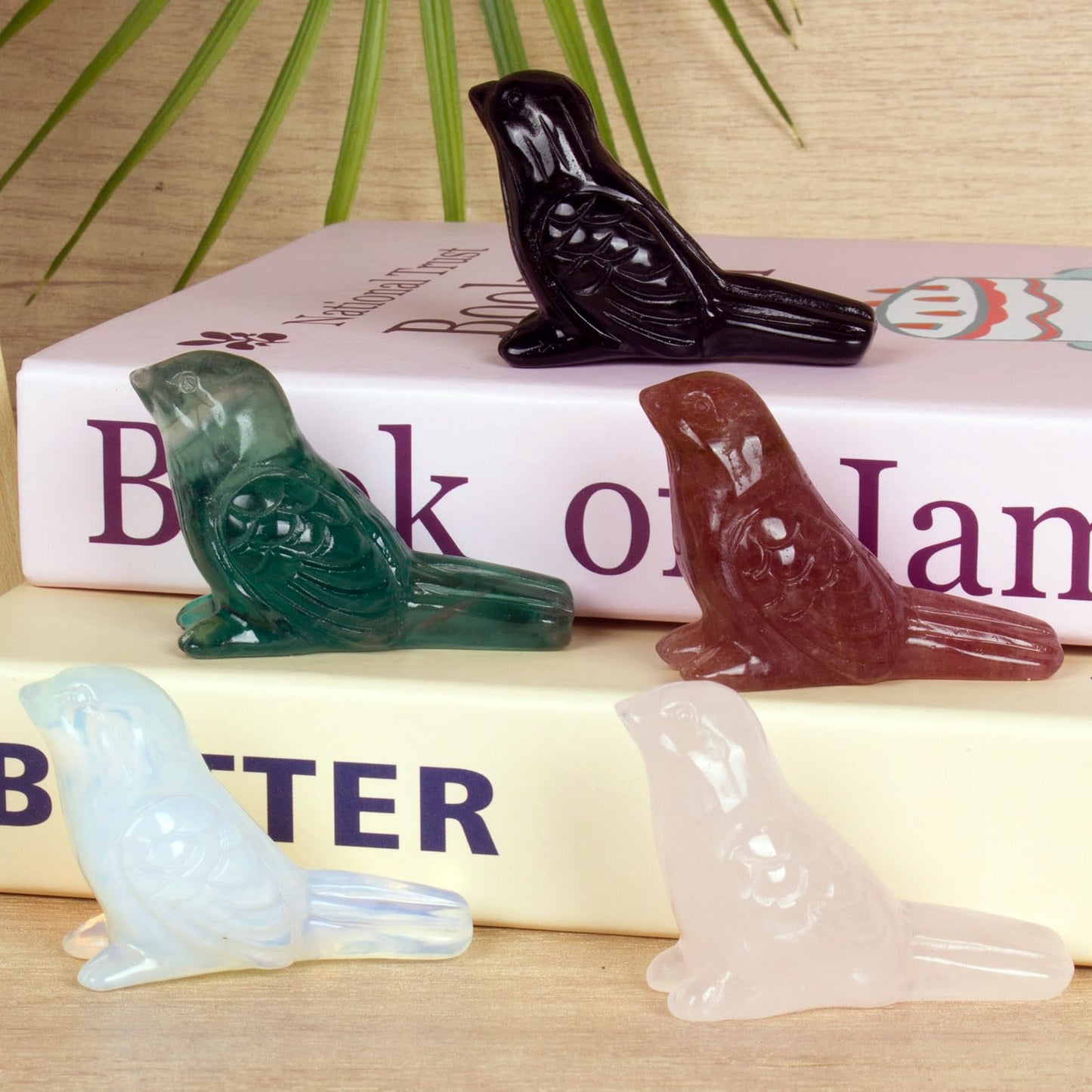 Ytbeoxk Fluorite Crystal Bird Carving Hand Carved Gemstone Bird Figurine 2.4 Inch Polished Animal Sculpture Healing Stone Home Office Desk Decoration Gift Collection