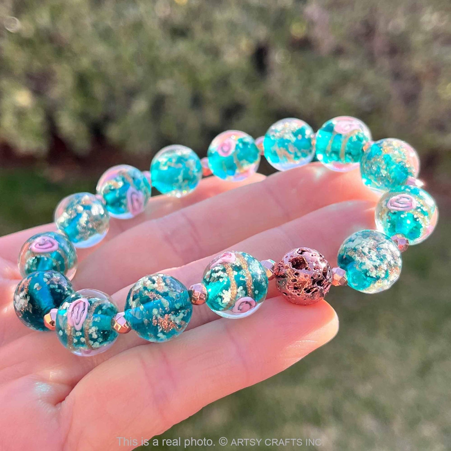 ARTSY Crafts Glow in The Dark Firefly Beads Bracelets, Ocean Blue Luminous Murano Glass Beads Jewelry Mermaid Crystals Healing Inspirational Bracelet Bangle (Ocean Blue, Wrist 6-7 in)
