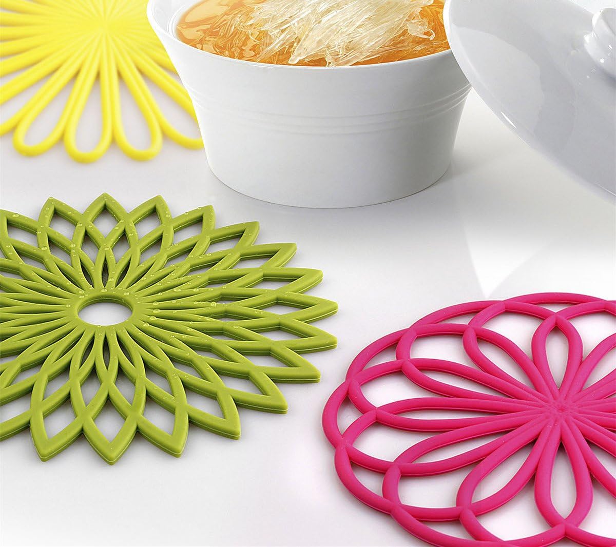 ME.FAN Silicone Trivet Mat - Kitchen Hot Pads for Pots & Dish - Insulated Teapot Trivet - Flexible, Durable, Non-Slip Large Coasters 3 Set Orange