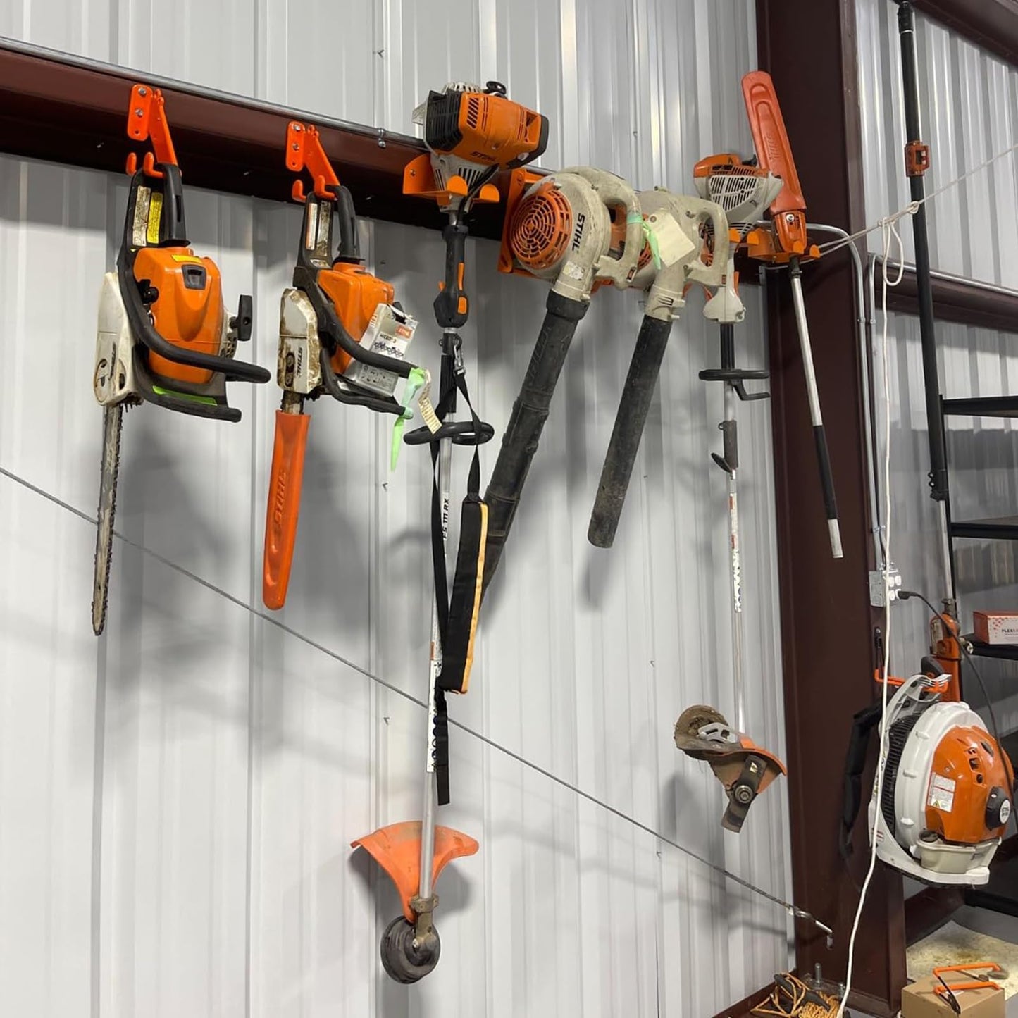 3 in 1 Chainsaw Holder 10" - Heavy Duty Chainsaw Wall Mount, 10 Gauge Steel Chain Saw Hanger for Garage Organization, Hefty Rack Storage Organizer for Chainsaw Accessories and Tools, 180lbs Capacity