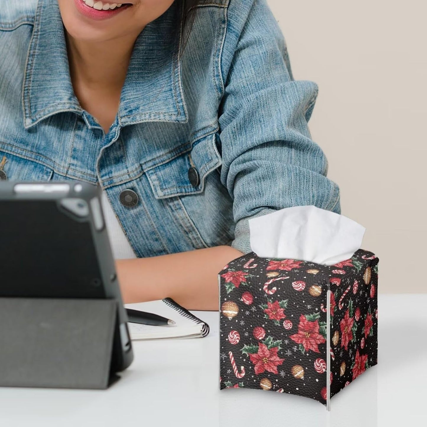 Christmas Tissue Box Cover Poinsettia Tissue Paper Box Leather Waterproof Napkin Dispenser Organizer Holder Holiday Home Facial Paper Dispenser for Office Bedroom Car
