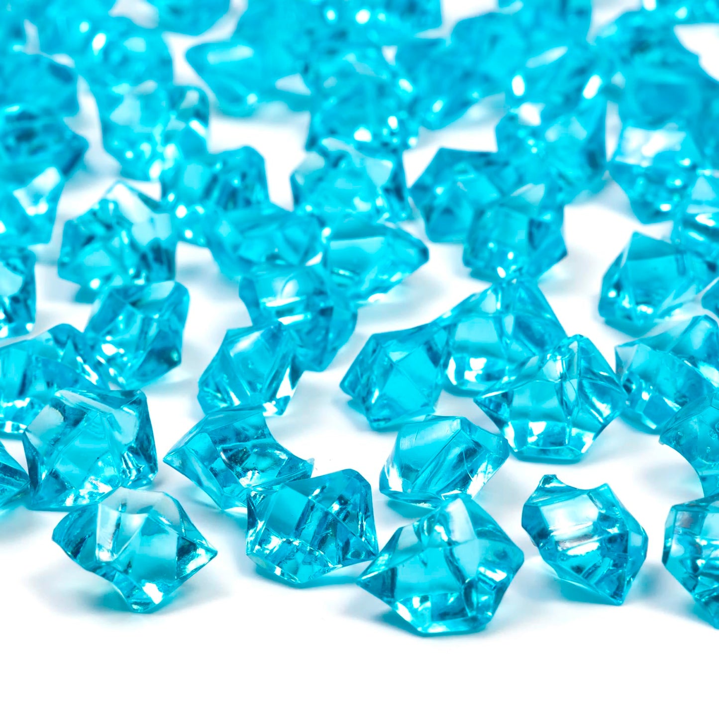FLJHAYDMJ 250 PCS Blue Fake Ice,0.62x0.86 Inch,1.1 lbs Acrylic Crystal Gemstones for Decoration, Photography, Vase Filling, and Parties,Non-Toxic and Reusable