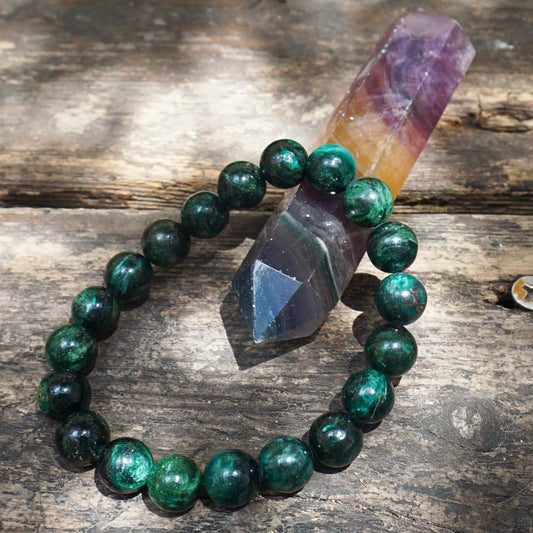 TaHLga 10MM Emerald Bracelet for Unisex | Fits for about 7.5" Wrist | Birthstone of May | Heart Chakra Green Crysta| Spritual Healing Valentines Gift for Friends and Familys on any Festival