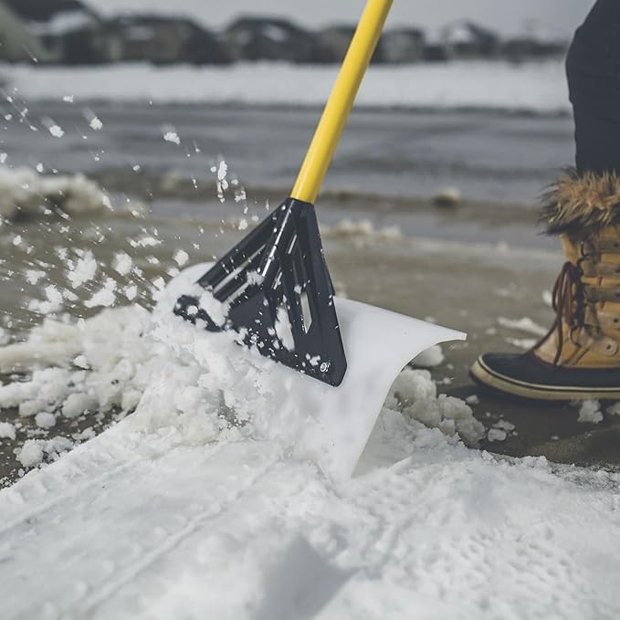 The Original Snow Pusher 24 Inches