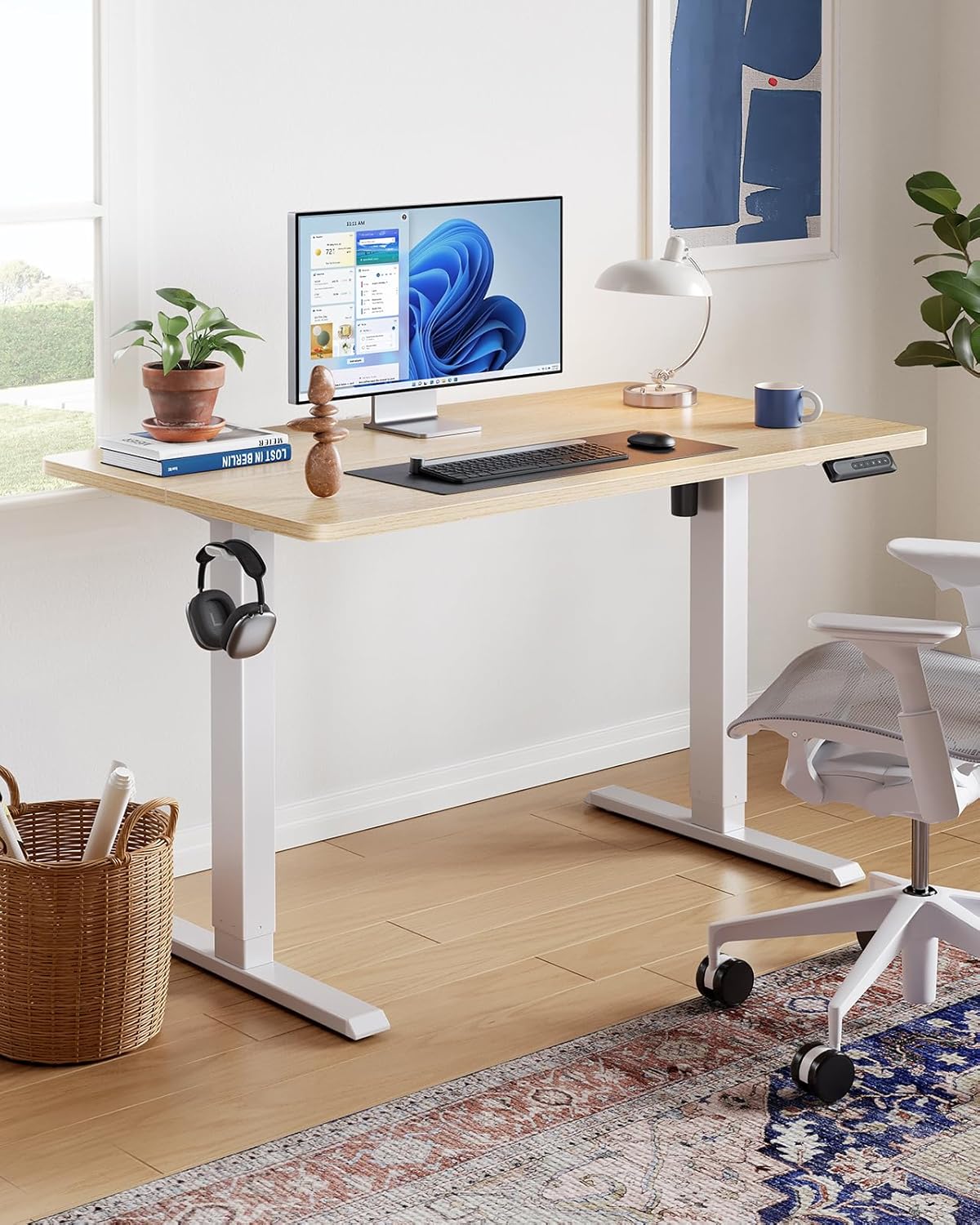 HUANUO 40" x 24" Electric Standing Desk Adjustable Height, 4 Memory Height Settings, Headphone Hook, Cable Manager, Sit Stand Up Desk for Home Office & Computer Workstation, Natural