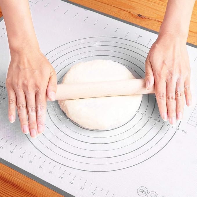 Silicone Baking Mat，Non Stick Rolling Dough with Measurements for Pie Pizza Cookies Fondant Making，Extra Thick Non Slip Silicone Pastry Mat