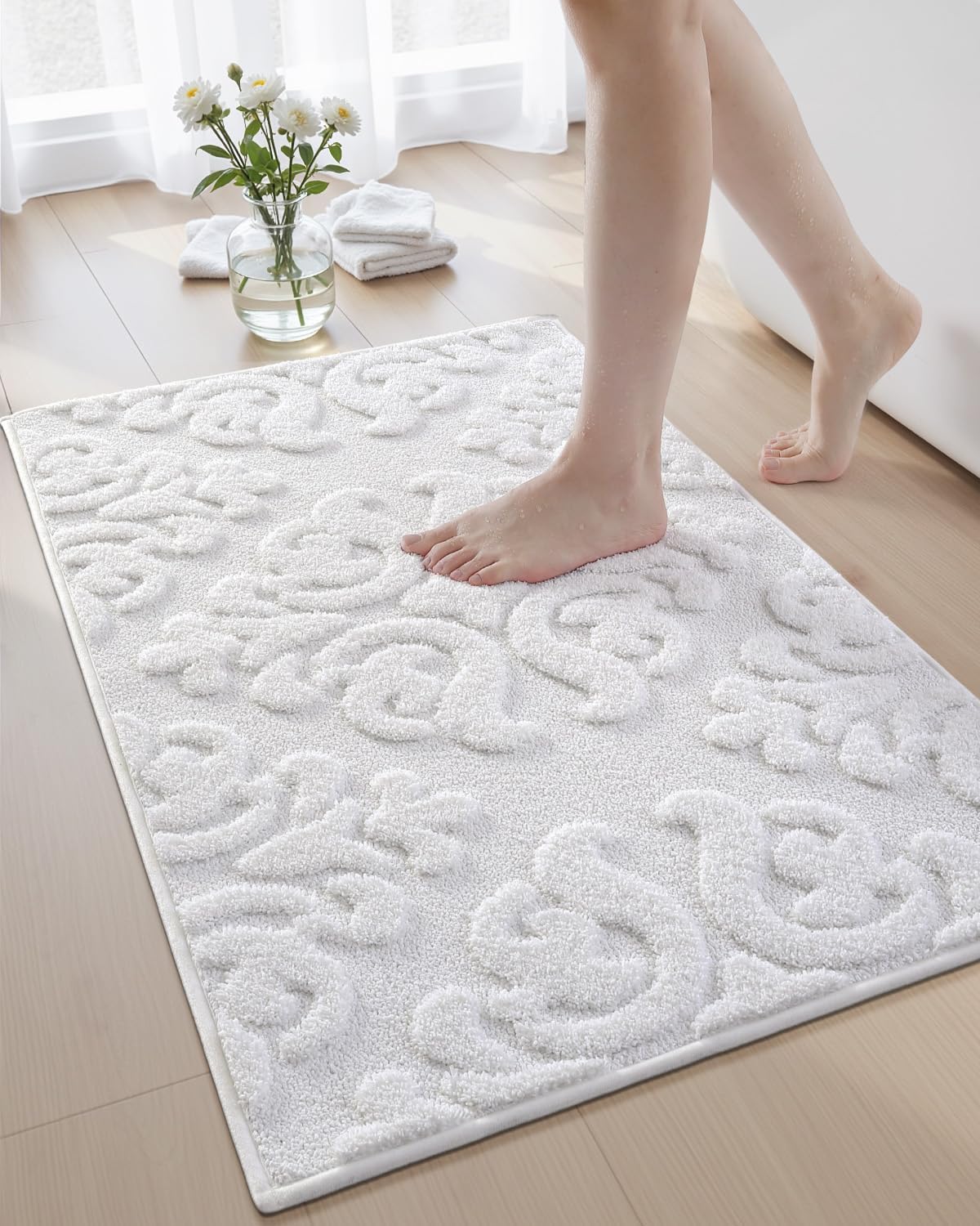 DEXI Bathroom Rug 24x36, Non Slip Washable Bath Mat for Shower Floor, Absorbent Soft Bathmat with Rubber Backing, Plush Fluffy Microfiber Floral Retro Carpet, White