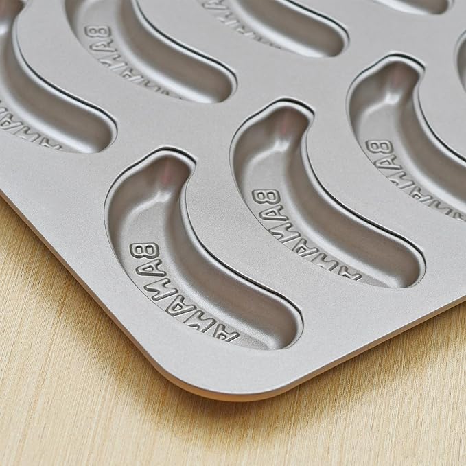 10 Cavity Banana Shape Cake Pan, Carbon Steel Banana Baking Pan Non-Stick Banana Cake Mold Set Funny Fruit Shape Baking Mold Dessert DIY Decoration for Kitchen and Bakery