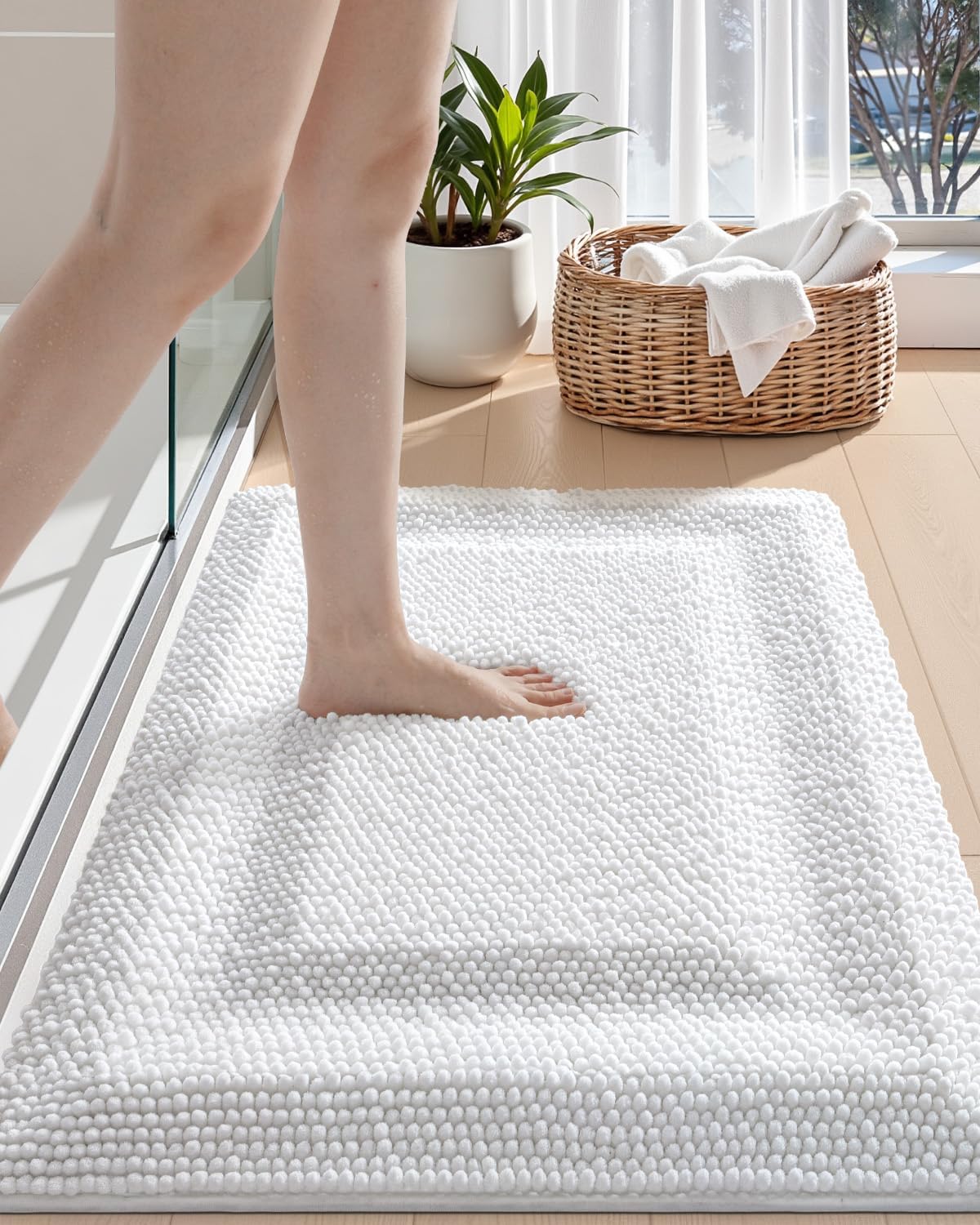 DEXI Bath Mats for Bathroom 16x24, Non Slip Washable Bathroom Rug, Thick Soft Chenille Absorbent Bathmat for Shower Floor, Fluffy Shaggy Carpet for Tub, White