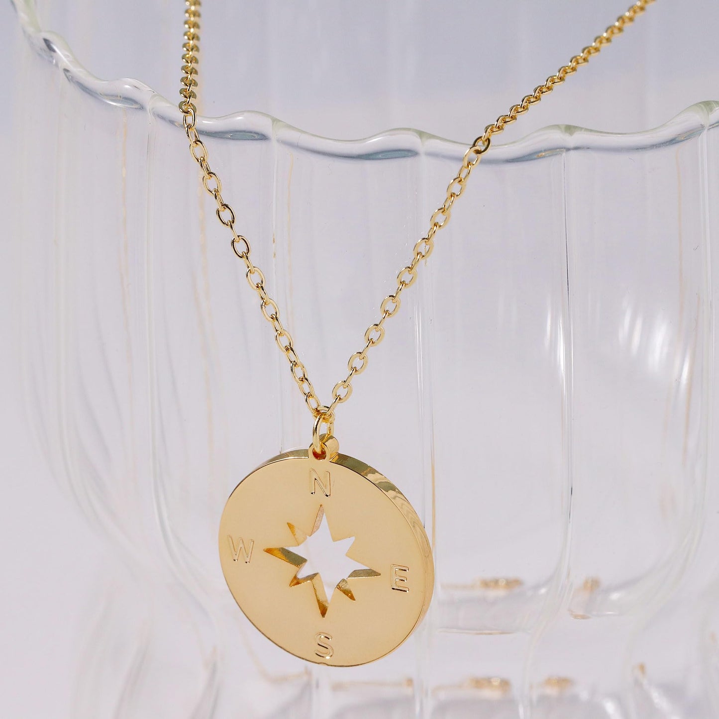 GUOKE Compass Necklace for Women - Dainty Gold Necklace 14K Gold Plated Compass Necklace Graduation Necklace Jewelry for Women