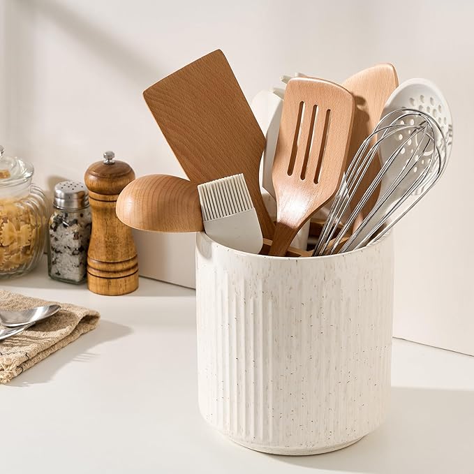 JIEMEI HOME Kitchen Utensil Holder, 7.2" Large Ceramic Stable Utensil Crock for Countertop, Utensil Organizer with Cork Mat, Removable Bamboo Divider for Easy, Kitchen Decor, Speckled White