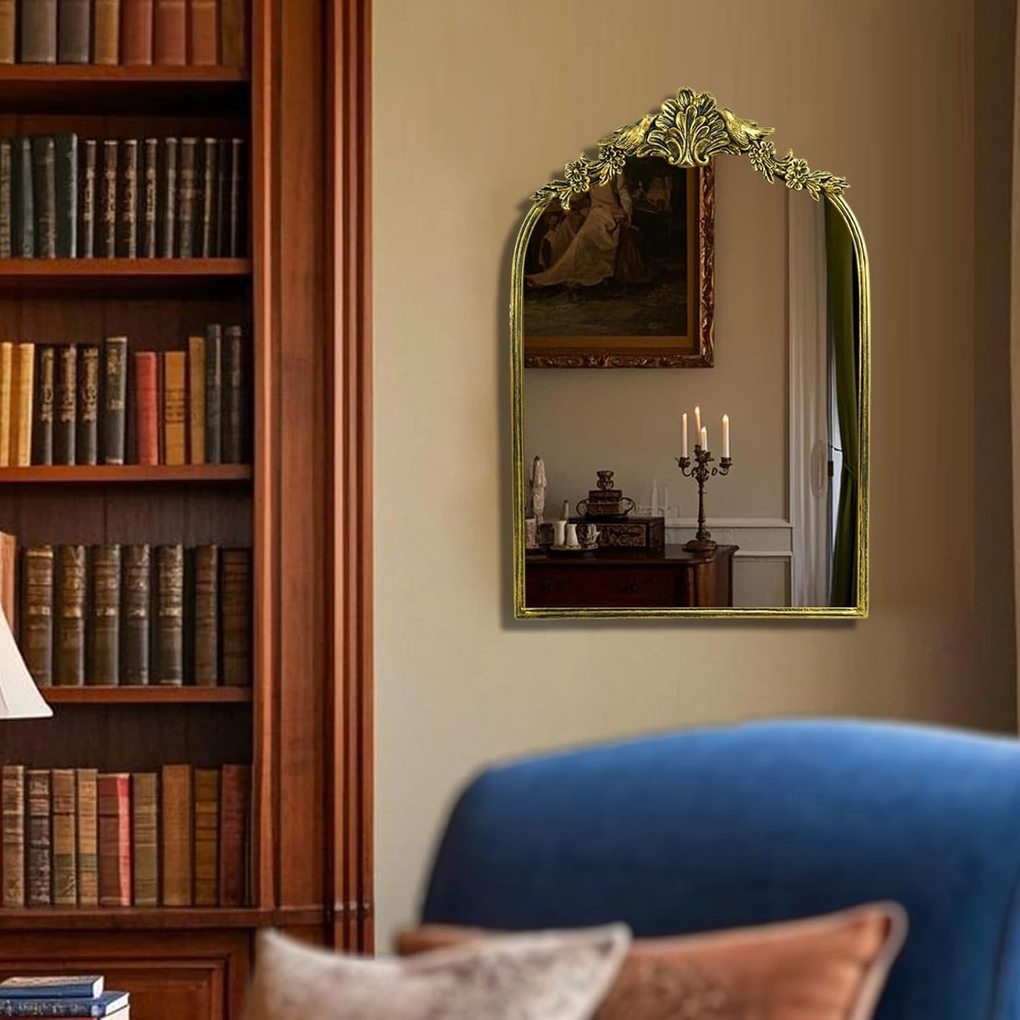 Retro Palace Style Mirror, Antique French Retro Arch Mirror, Suitable for Bathroom, Living Room, Bedroom, Fireplace, Corridor，Can be Used for Decoration