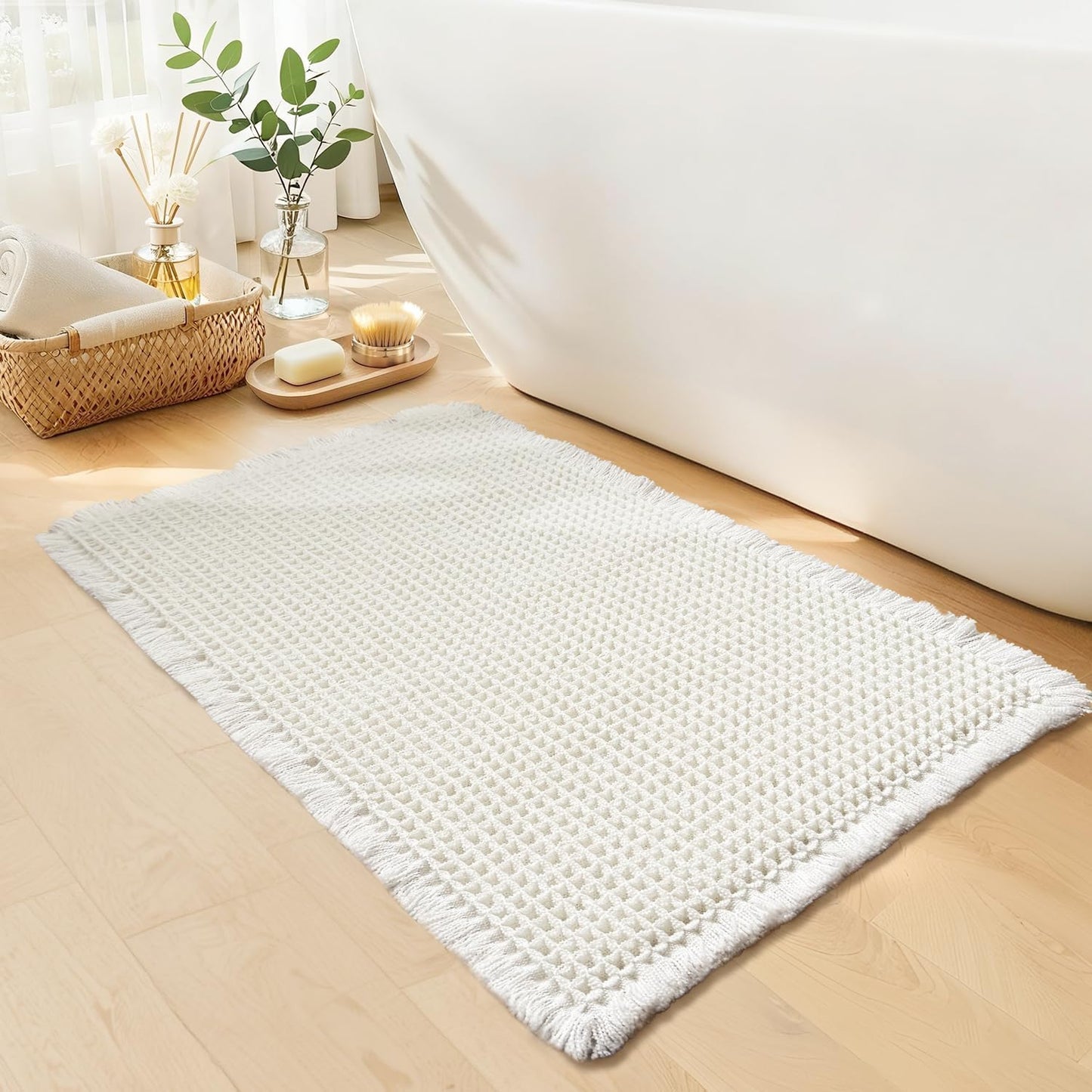 White Bathroom Rugs, Waffle Bath Mat Non Slip Washable, Super Absorbent & Quick Dry, Boho Bath Mat Farmhouse Bathroom Decor, 20'' x 32'', White