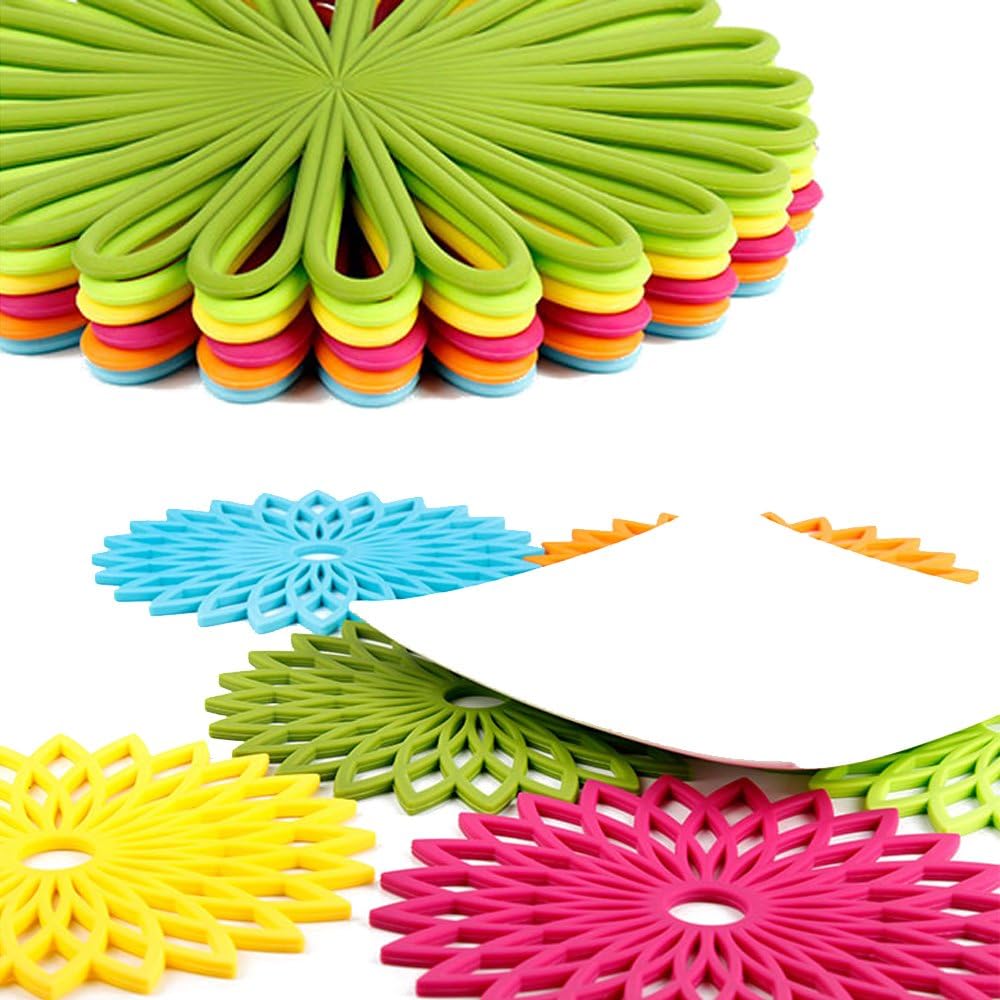 ME.FAN Silicone Trivet Mat - Kitchen Hot Pads for Pots & Dish - Insulated Teapot Trivet - Flexible, Durable, Non-Slip Large Coasters 3 Set Olive Green