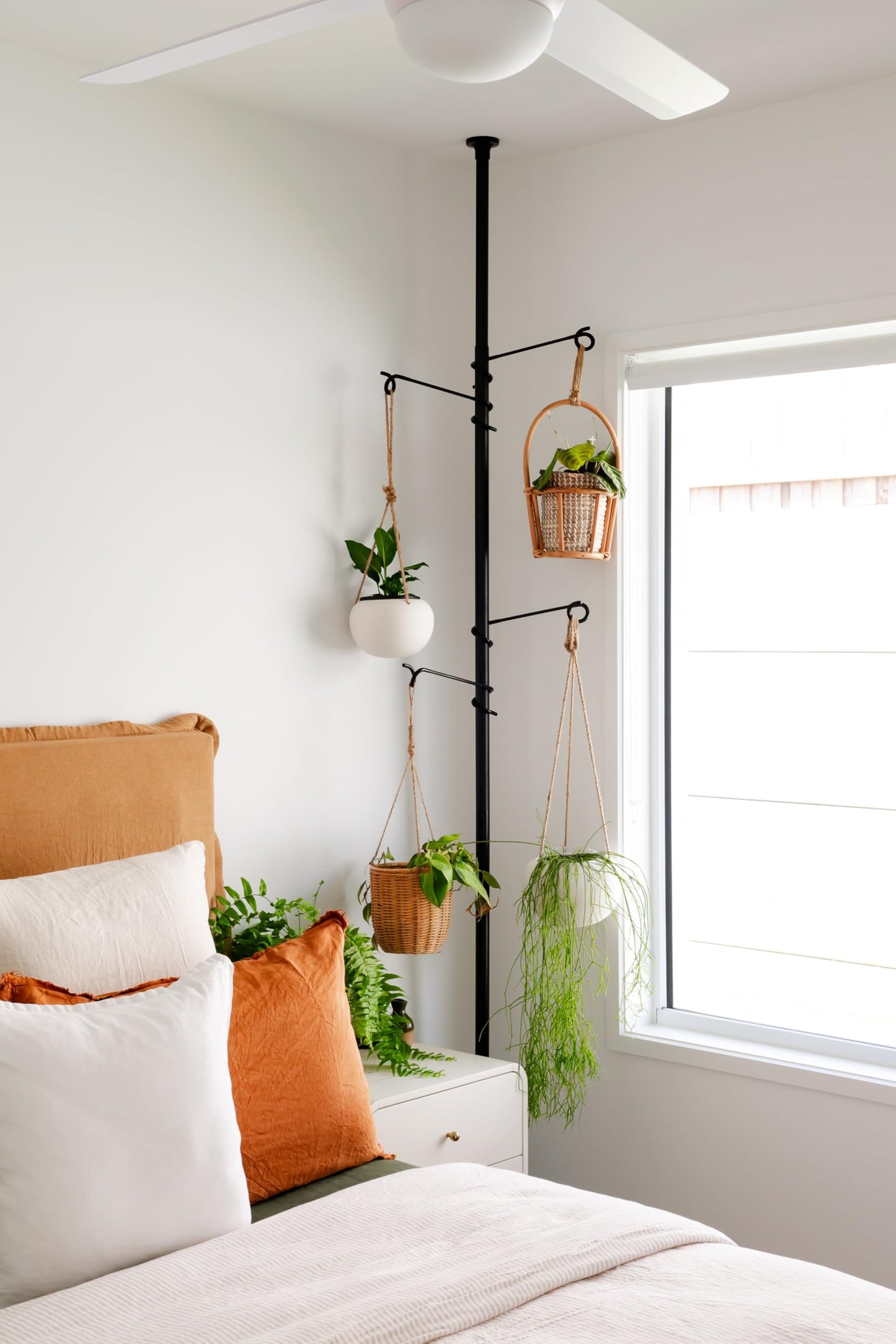 Zononoca Tension Rod Plant Stand, Plant Poles for Hanging Plants Indoor, Metal Floor to Ceiling Hanging Plants Stand, Tension Pole Plant Stand with 6 Hooks (Fit 3.6-10ft)