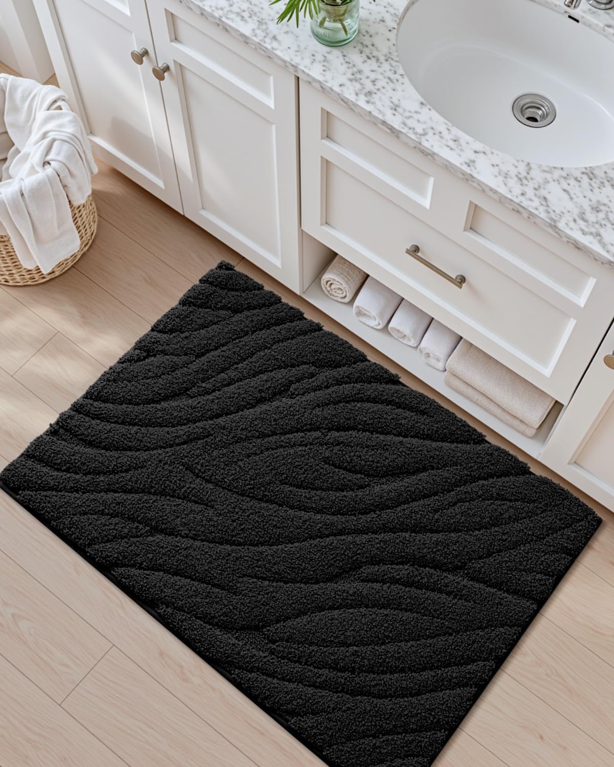 DEXI Bathroom Rugs 24x36, Extra Soft Absorbent Bath Mat, Non Slip Bathmat for Bathroom Floor, Machine Washable Rugs for Shower Floor, Black