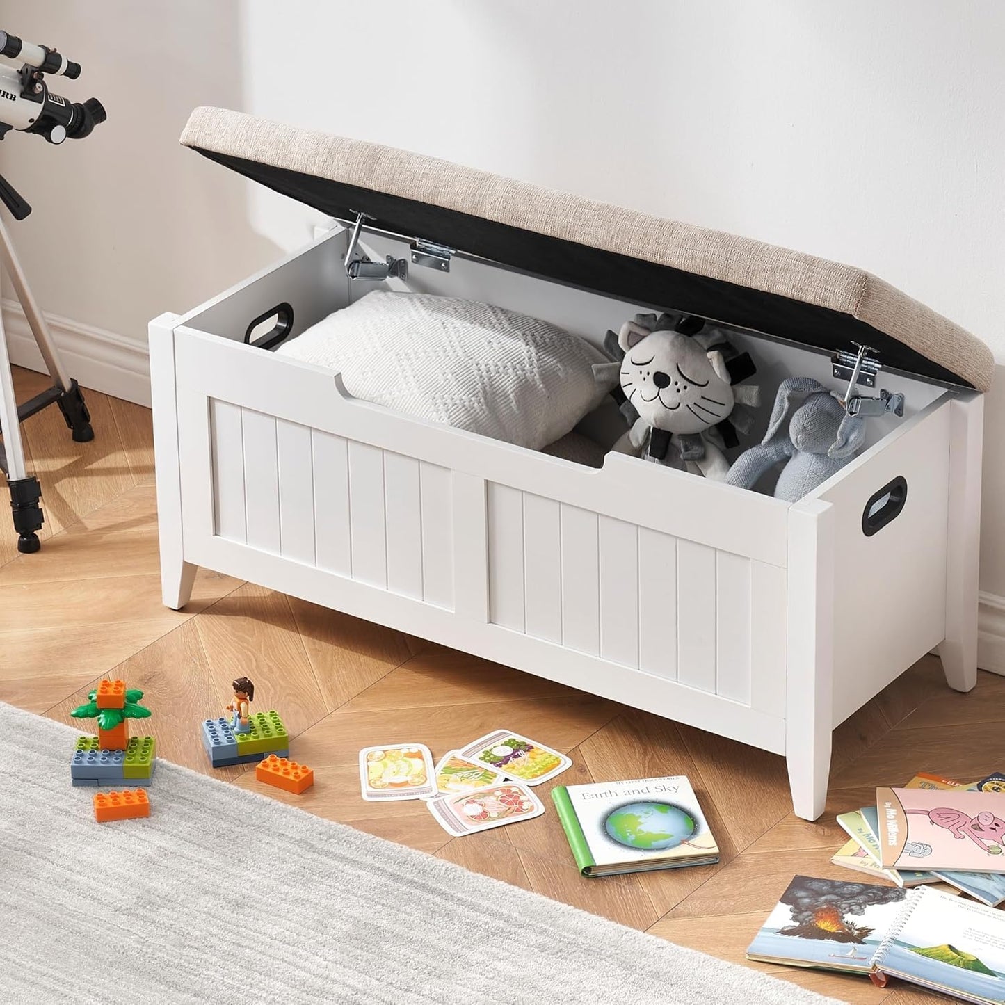 GAOMON 39.4" Storage Benches Entryway Bench with Cushion, 2 Safety Hinges, Storage Trunk, Shoe Bench Storage Chest for Entryway, Living Room, Bedroom, White
