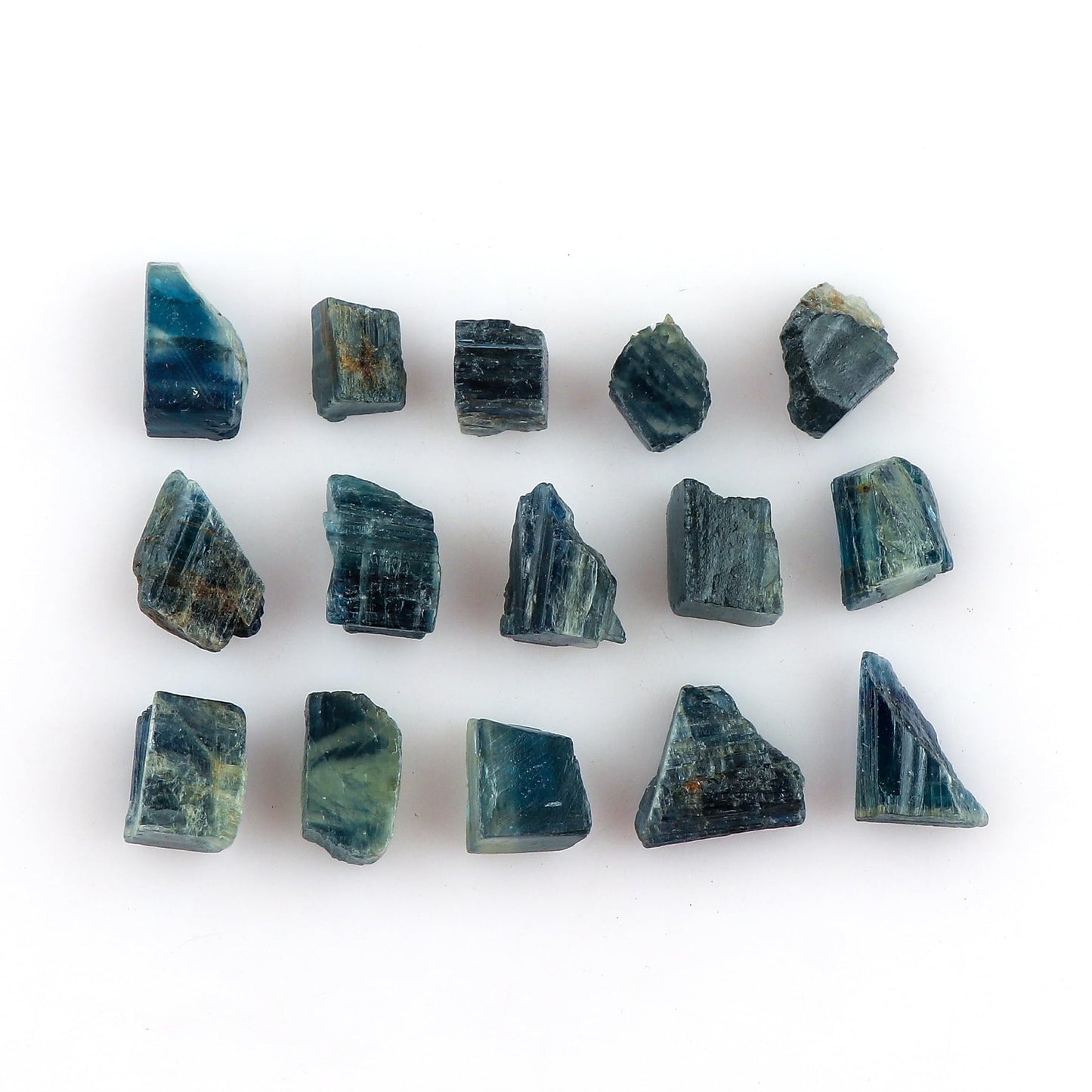 CRYSTALIS 100cts Natural Blue-Kyanite Raw Crystals, Loose Gemstone Wholesale Bulk Rough Jewelry Making Supply, Chakra And Healing Raw Stones, Wire Wrapping, DIY, Tumbling, Gem Collection