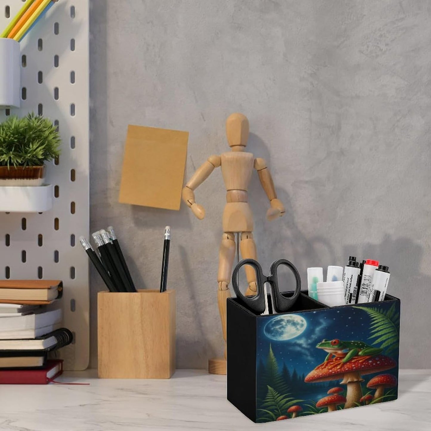 Frog On Mushroom Lether Pen Holder for Desk Makeup Brush Holder Office Organizer Desk Accessory for School Office