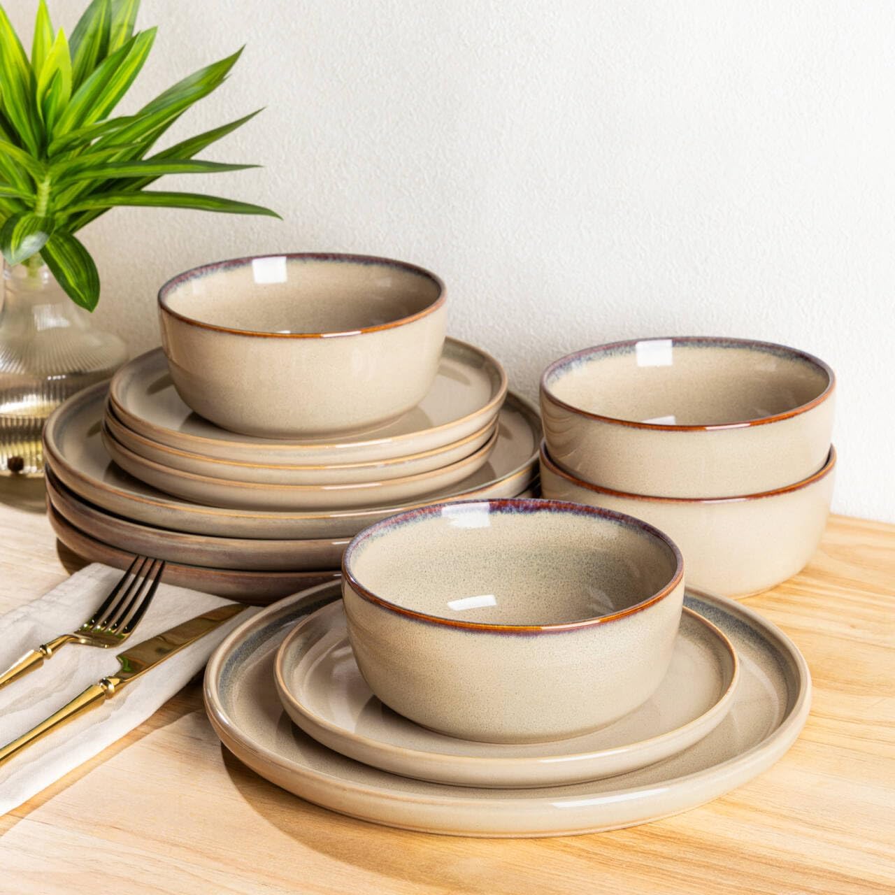 AmorArc Stoneware Dinnerware Sets,Round Reactive Ceramic Plates and Bowls Set,Highly Scratch Resistant | Dishwasher & Microwave Safe Dishes,Dishware Service for 8 (24pc)