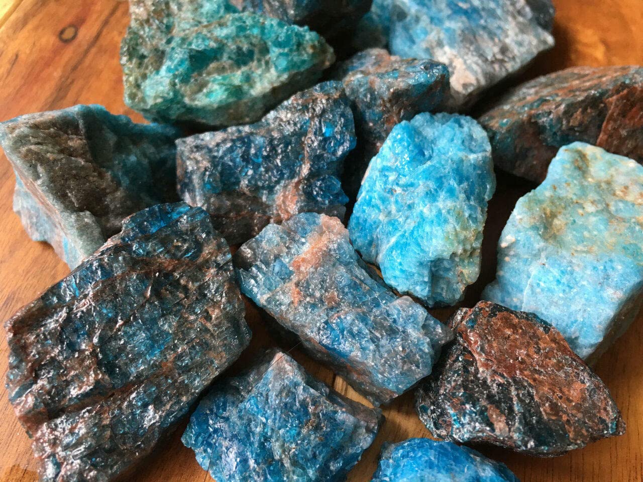 Pachamama Essentials Blue Apatite Rough Raw Natural - Healing Stone 1pc