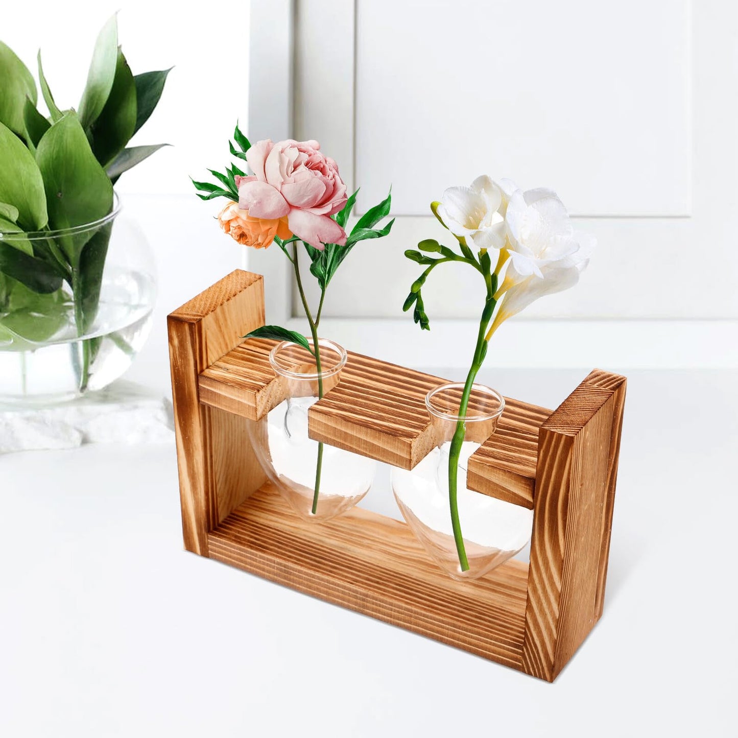 CORHAD Heart-Shaped Glass Plant Terrarium with Wooden Stand, Hydroponic Vase for Home and Office Décor, Creative Glass Flower Vase for Live Plants, 2pcs Set